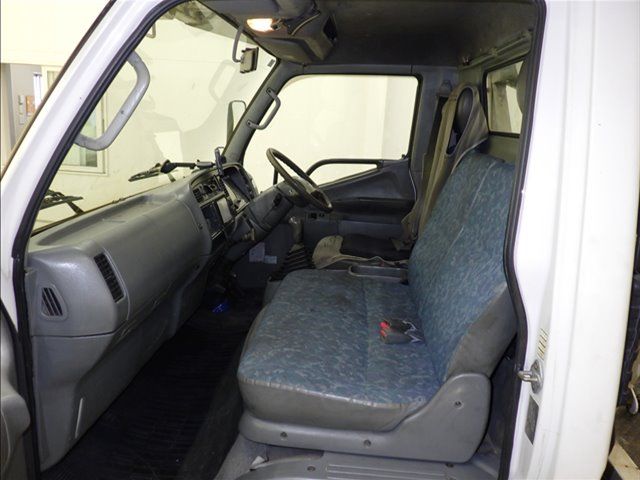 2001 Mitsubishi Fuso Canter vehicle carrier auction photo 8