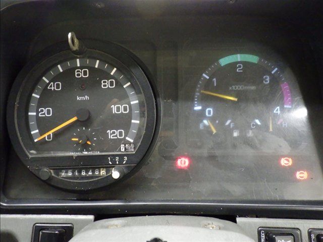 2001 Mitsubishi Fuso Canter vehicle carrier auction photo 6