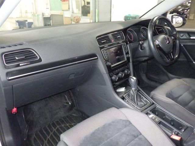 2017 Volkswagen VW ゴルフ ヴァリアントTSIハイライン コネクト auction photo 2