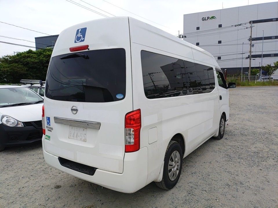2013 Nissan NV350 Caravan auction photo 2