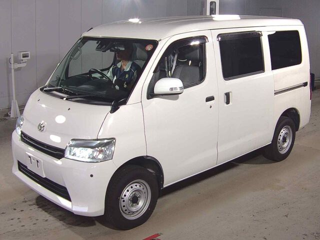 2022 Toyota TownAce Van GL auction photo 4
