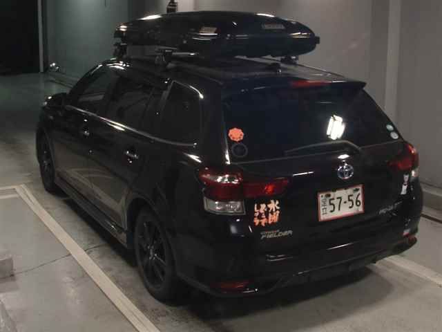 2015 Toyota Corolla Fielder ハイブリッドG WxB auction photo 2