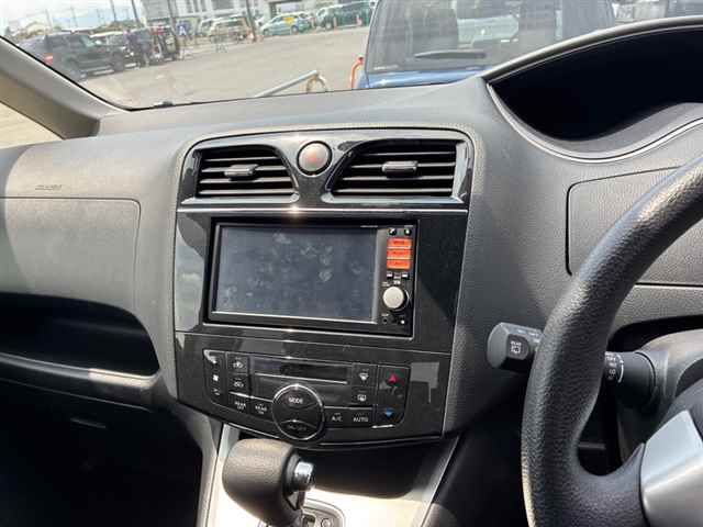 2013 Nissan Serena 20X SHV auction photo 6