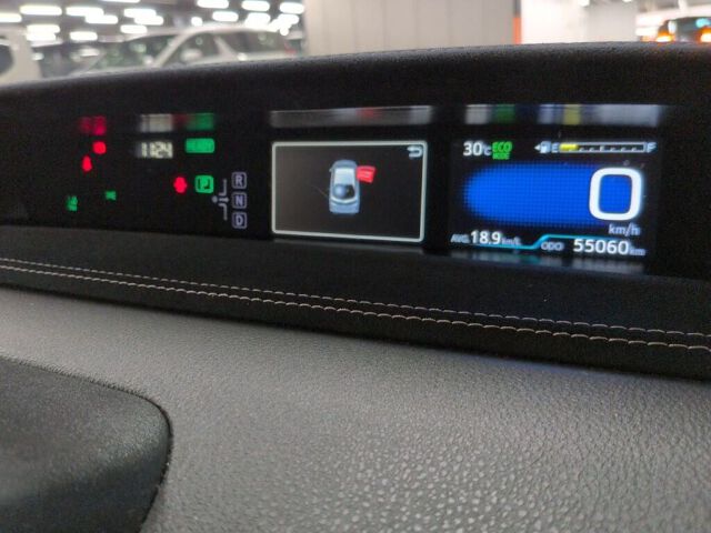 2021 Toyota Prius PHEV S GR Sport auction photo 6