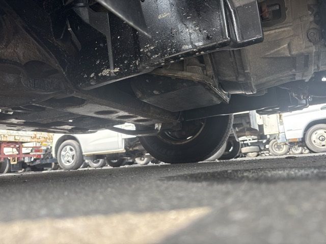 2011 Isuzu Elf レイゾウレイトウ PG auction photo 11