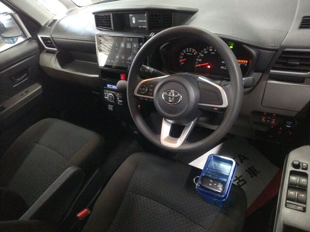 2024 Toyota Roomy G auction photo 3