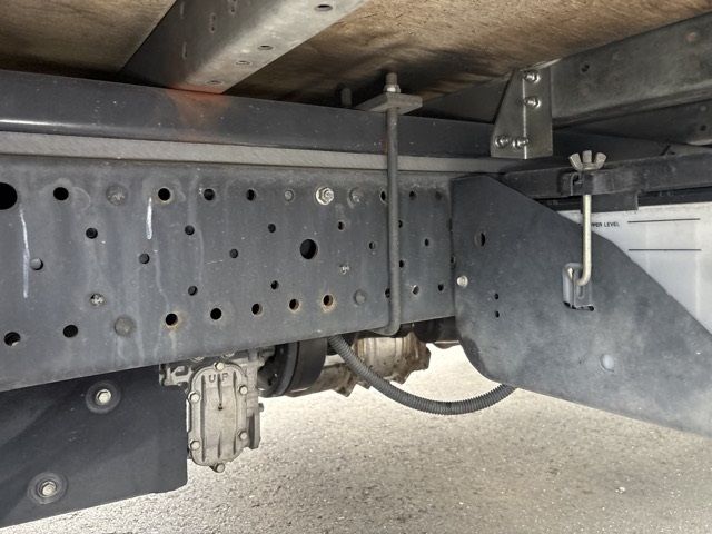 2012 Isuzu Elf アルミバン auction photo 12