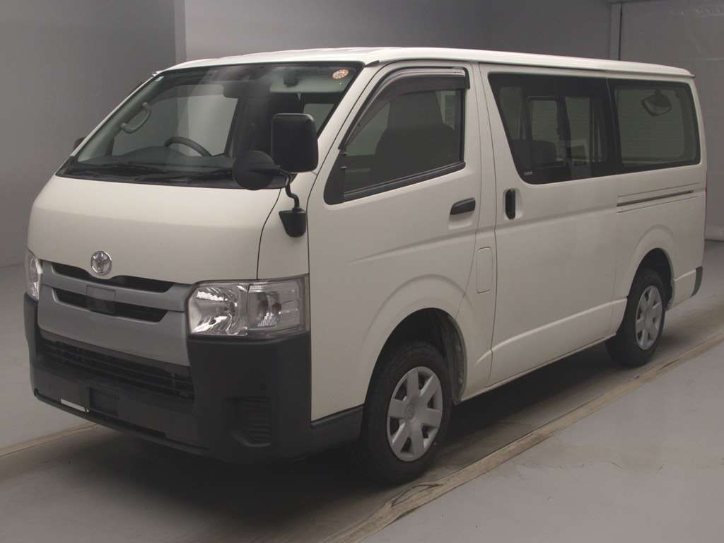 2019 Toyota Regius Ace ロングジャストローDX Japan auction vehicle