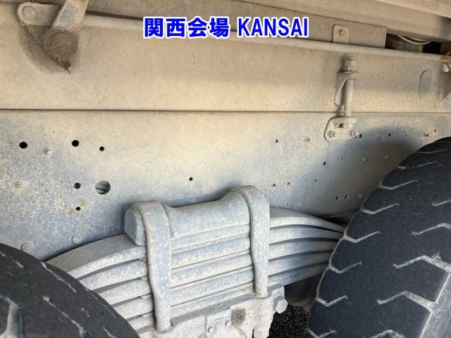 2007 Isuzu Giga dump auction photo 11