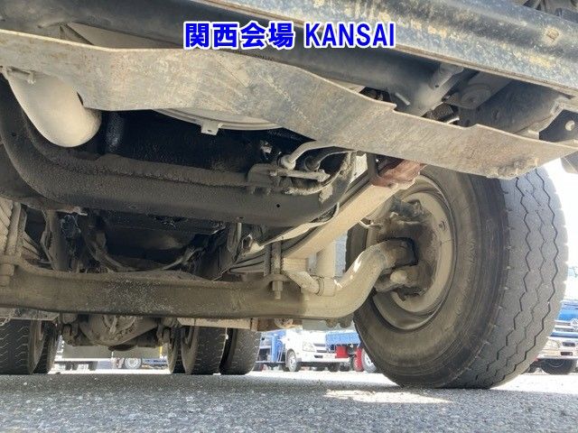 2007 Isuzu Giga dump auction photo 16