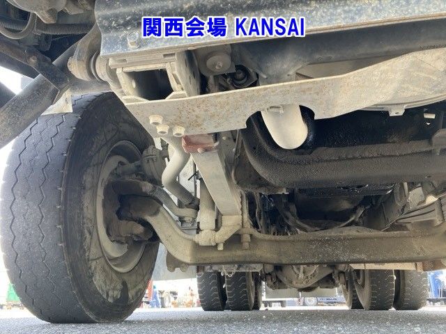 2007 Isuzu Giga dump auction photo 15
