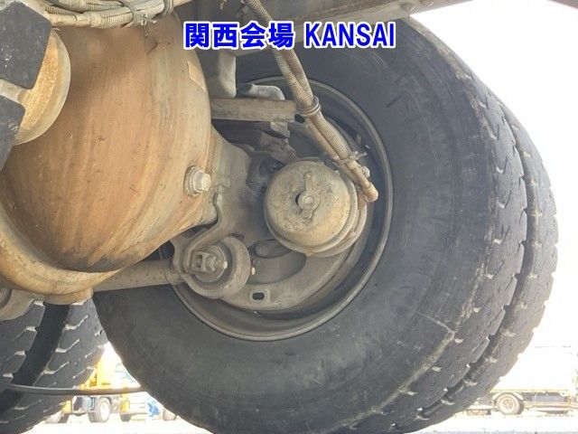 2007 Isuzu Giga dump auction photo 13