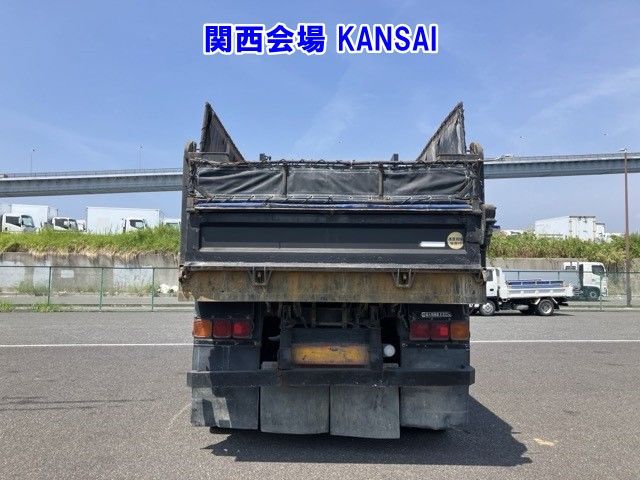 2007 Isuzu Giga dump auction photo 3