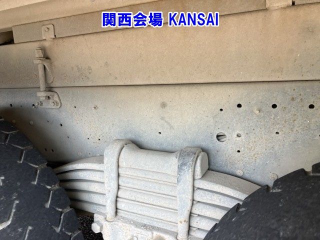 2007 Isuzu Giga dump auction photo 10