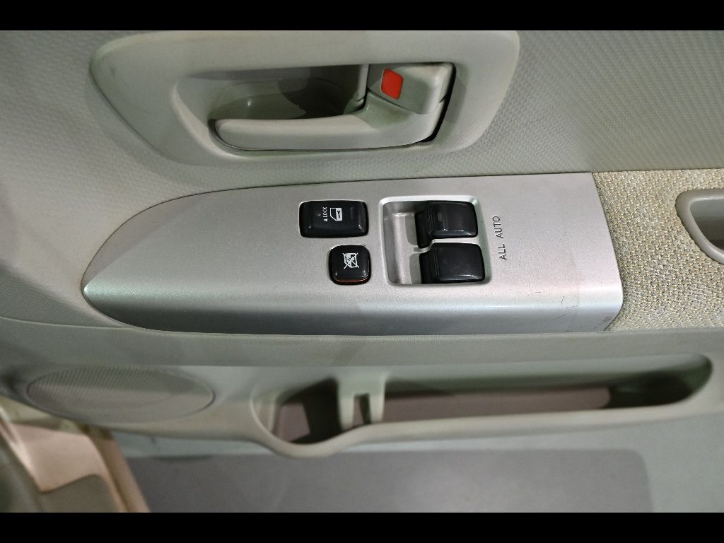 2008 Toyota Porte 150r auction photo 13