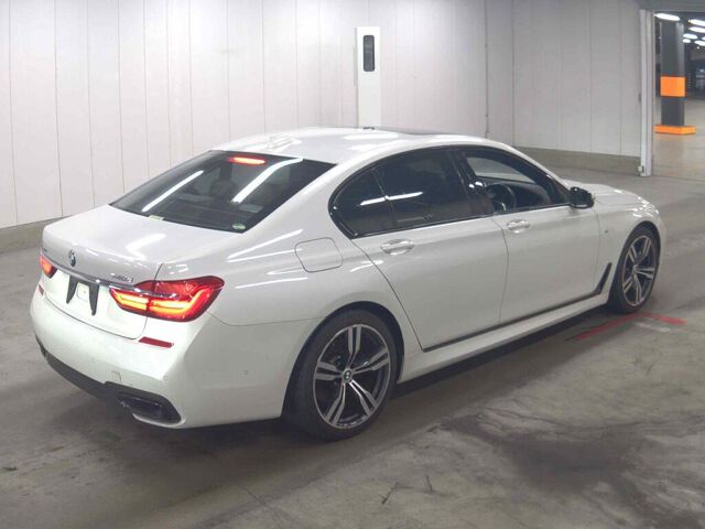 2018 BMW 7 Series 740D XDR M Sport 4WD auction photo 5