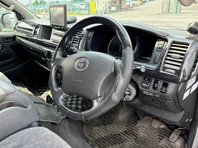 2008 Toyota Hiace GL auction photo 3