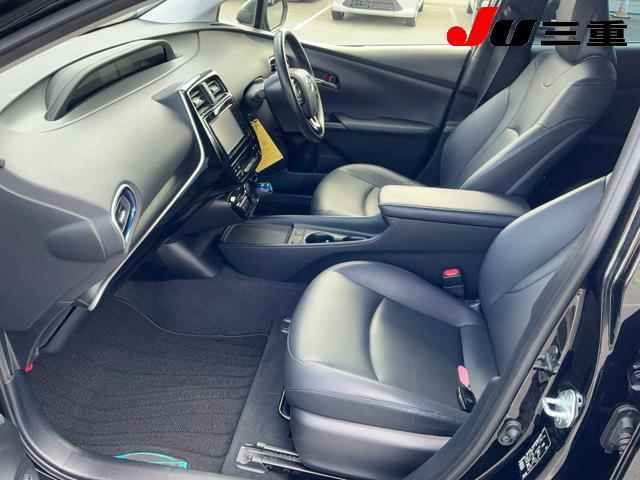 2020 Toyota Prius Sツーリングセレクション auction photo 3