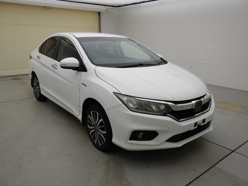 Japan Auction Vehicles 10 2017 Honda Grace 4WD ハイブリッドEXホンダセンシング auction photo