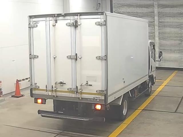 2013 Isuzu Elf 冷蔵・冷凍車 auction photo 2