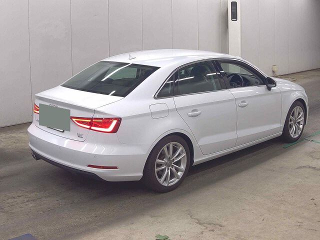 2014 Audi A3 Sedan 1.8TFSIクワトロ 4WD auction photo 5
