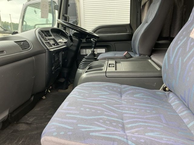 2007 Isuzu Forward Aluminum Wing auction photo 5