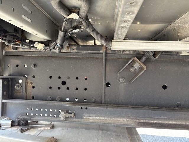 2022 Nissan Diesel UD Aluminum Wing PG auction photo 15