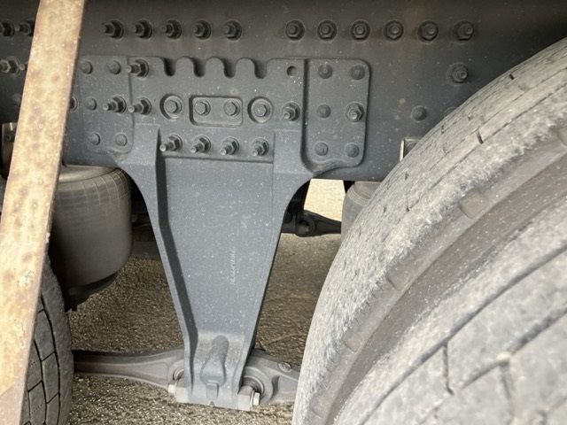 2022 Nissan Diesel UD Aluminum Wing PG auction photo 9