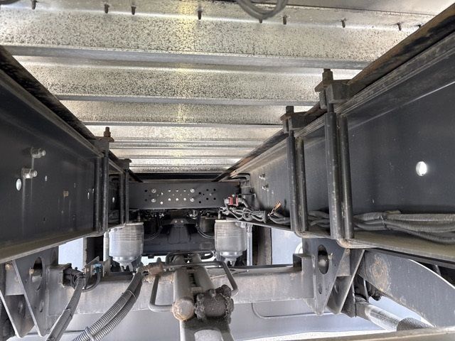 2022 Nissan Diesel UD Aluminum Wing PG auction photo 14