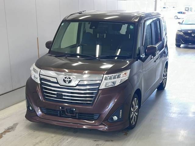 2017 Toyota Roomy Custom G-T Japan auction vehicle
