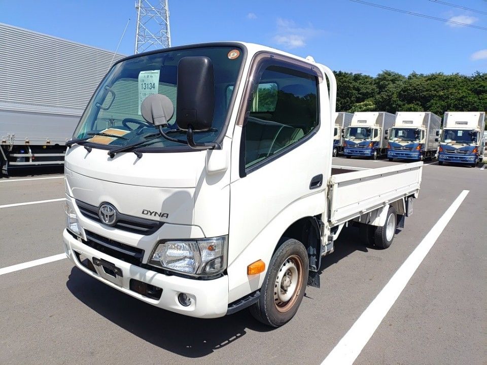 Japan Auction Vehicles 33 2020 Toyota Dyna auction photo