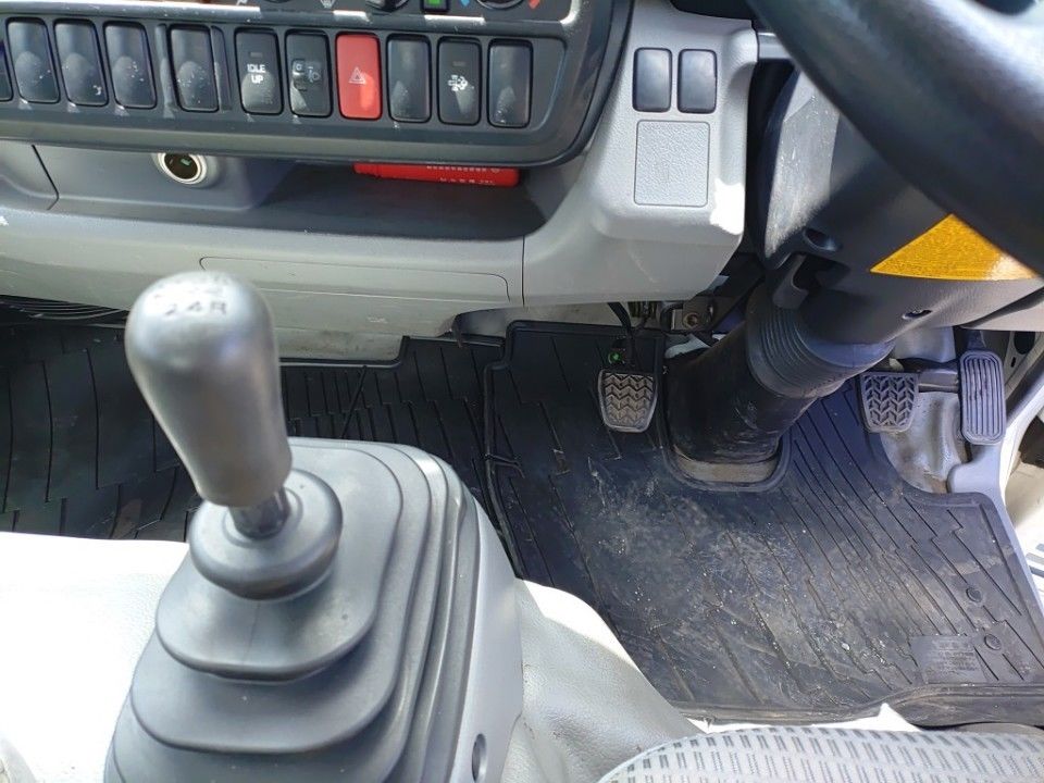 2020 Toyota Dyna auction photo 12
