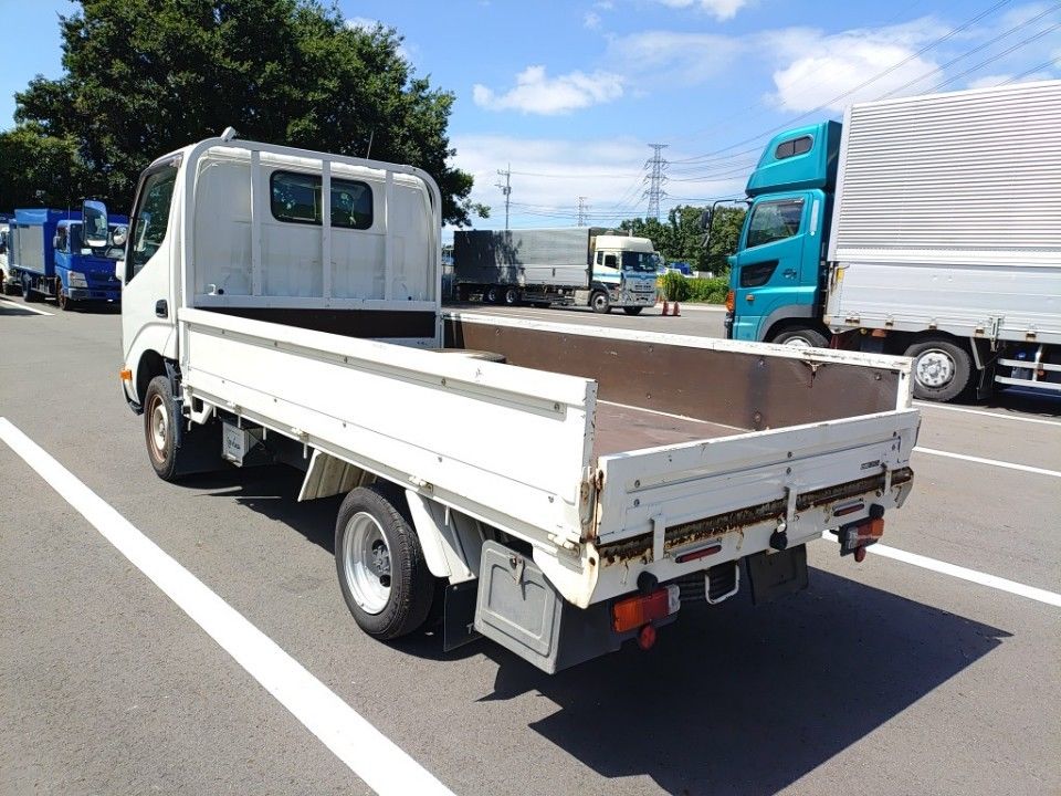 2020 Toyota Dyna auction photo 6