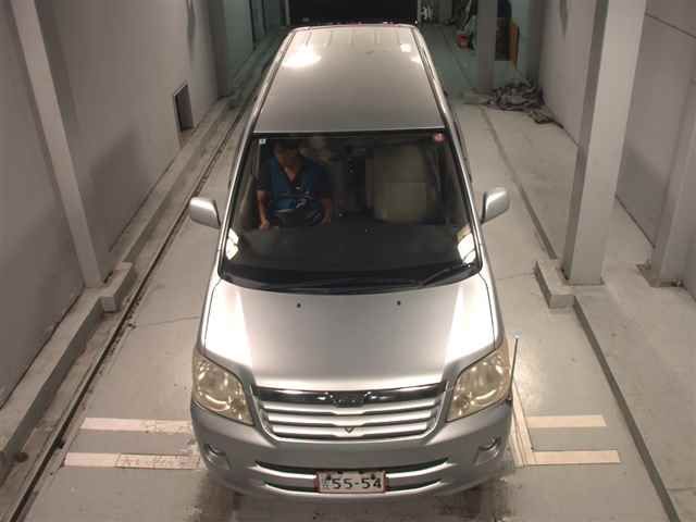 2004 Toyota Noah Xエルセオエディション auction photo 6