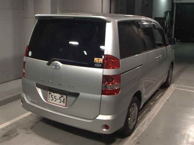 2004 Toyota Noah Xエルセオエディション auction photo 5