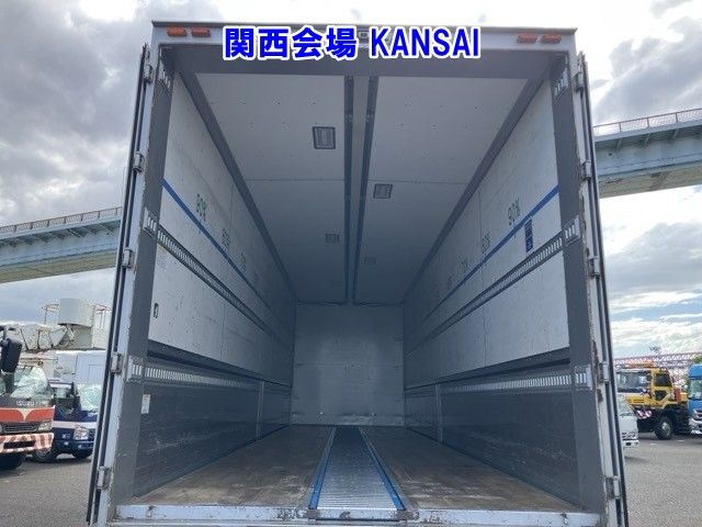 2019 Hino Profia アルミウイング auction photo 16