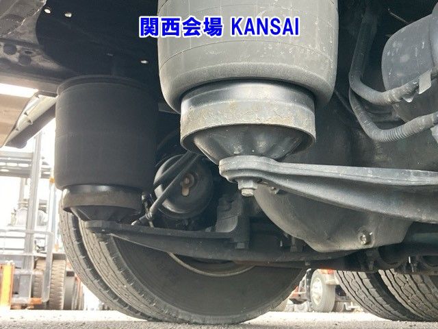 2019 Hino Profia アルミウイング auction photo 13