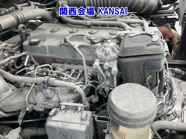 2019 Hino Profia アルミウイング auction photo 7