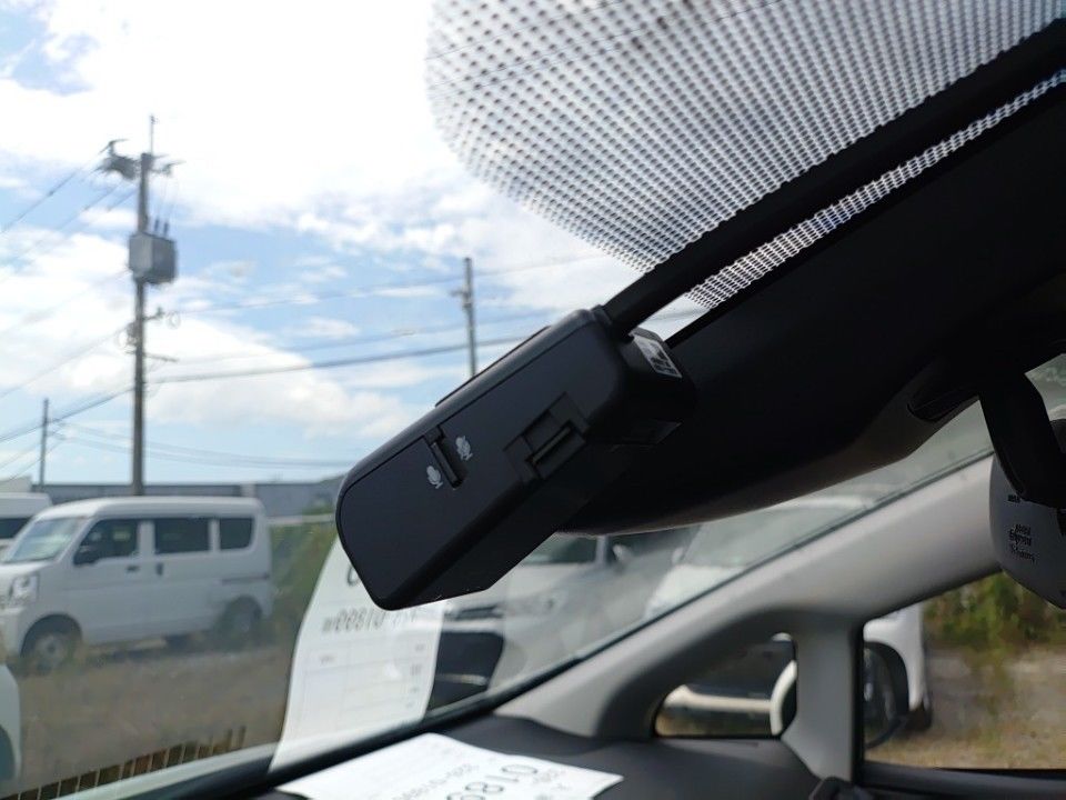 2019 Toyota プリウス α auction photo 17