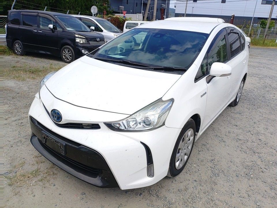 Japan Auction Vehicles 37 2019 Toyota プリウス α auction photo