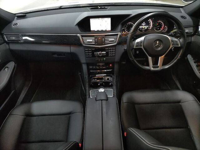 2013 Mercedes-Benz E-Class E250BエフAG RSP auction photo 3