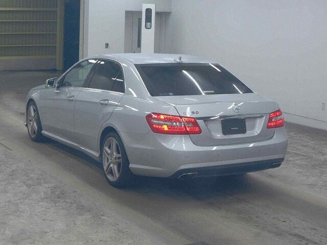 2013 Mercedes-Benz E-Class E250BエフAG RSP auction photo 2