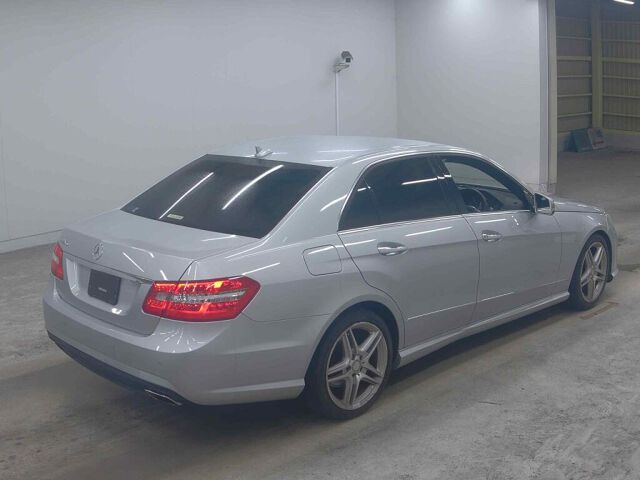 2013 Mercedes-Benz E-Class E250BエフAG RSP auction photo 5