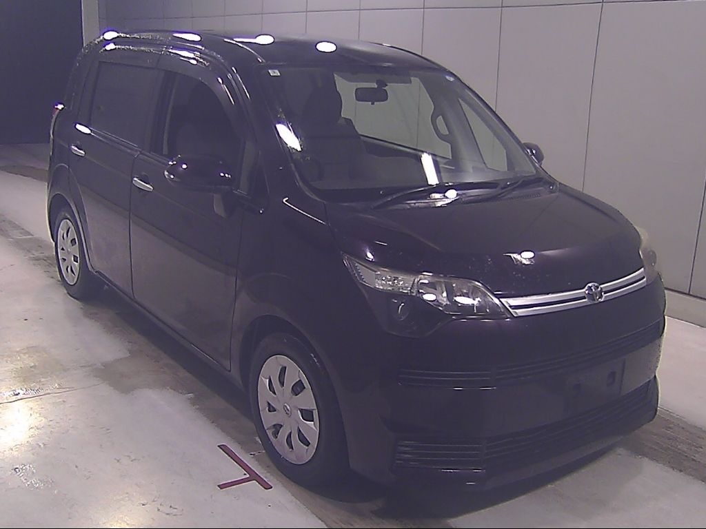 2016 Toyota Spade X Japan auction vehicle