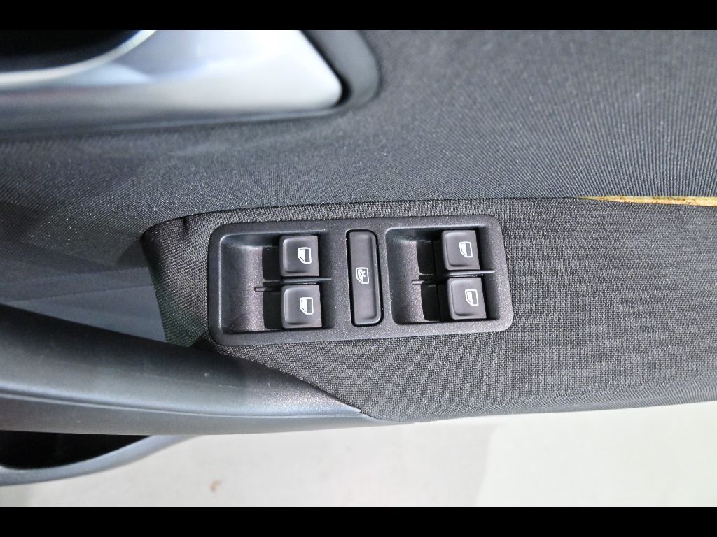 2015 Volkswagen ポロ 5HB ラウンジ auction photo 12