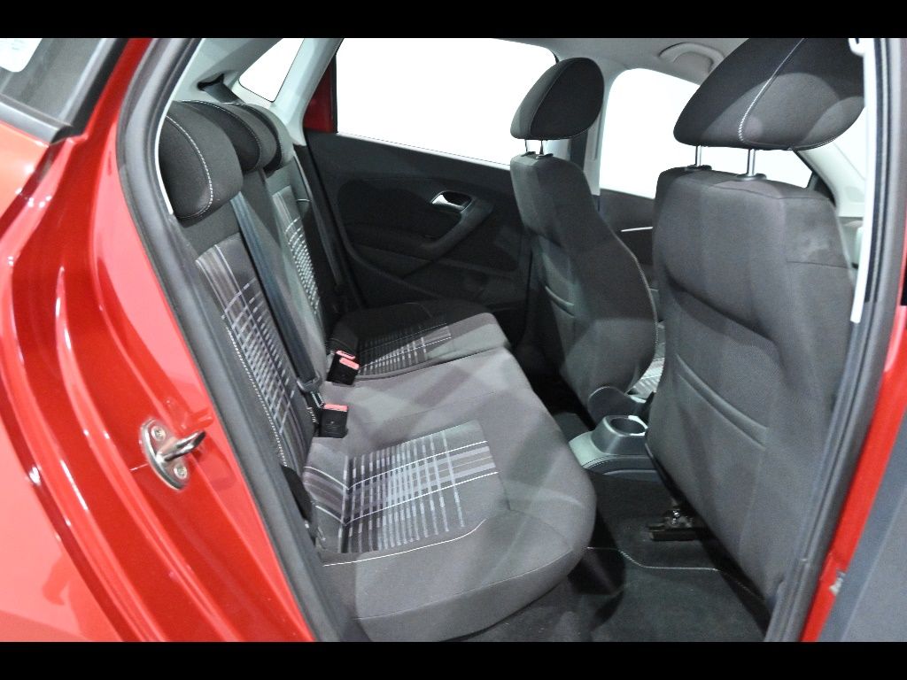2015 Volkswagen ポロ 5HB ラウンジ auction photo 7