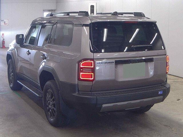 2025 Toyota Land Cruiser 250 VX 4WD auction photo 2