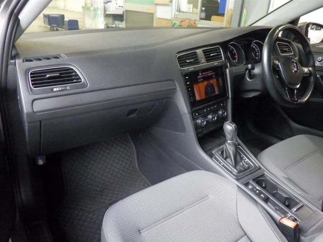 2018 Volkswagen VW ゴルフ Valiant TSI Comfortline auction photo 2