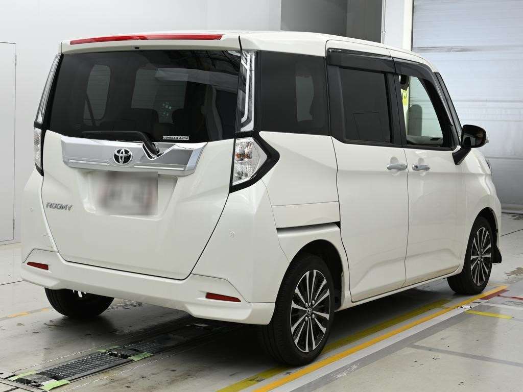 2023 Toyota Roomy Custom G-T auction photo 2