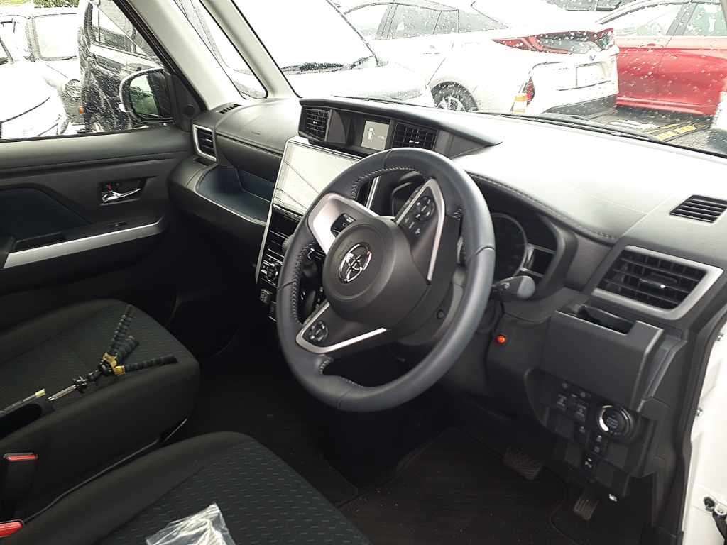 2023 Toyota Roomy Custom G-T auction photo 9